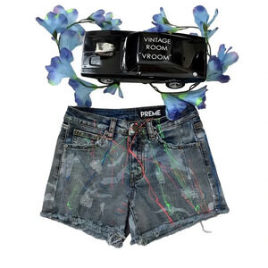 Preme NWOT Shorts for Juniors/Women Size 3/26